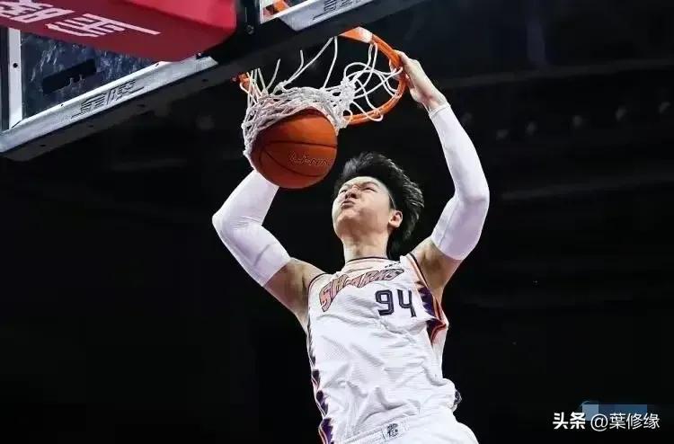 CBA常规赛全部结束,王哲林爆砍61分,季后赛即将火热打响