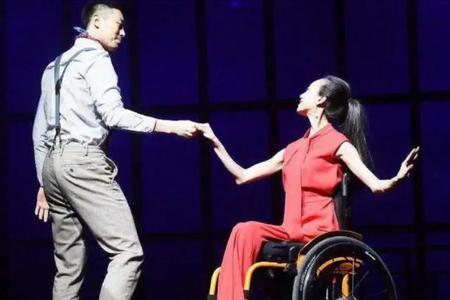 刘岩的终身残疾，让张艺谋自觉亏欠，为何被郎昆视为“烫山芋”？