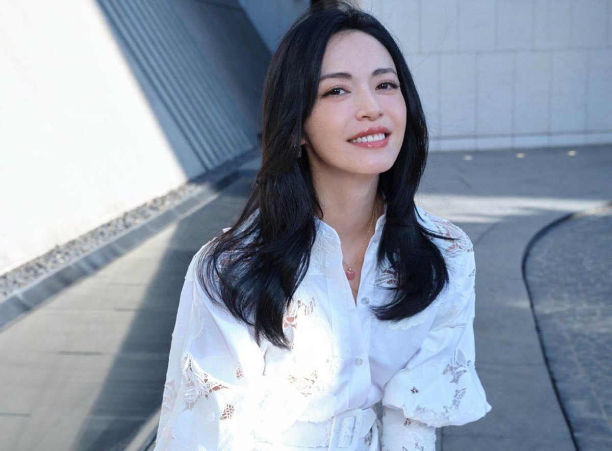 越老越有魅力的女明星，我只服这12位！连鱼尾纹都充满着女人味