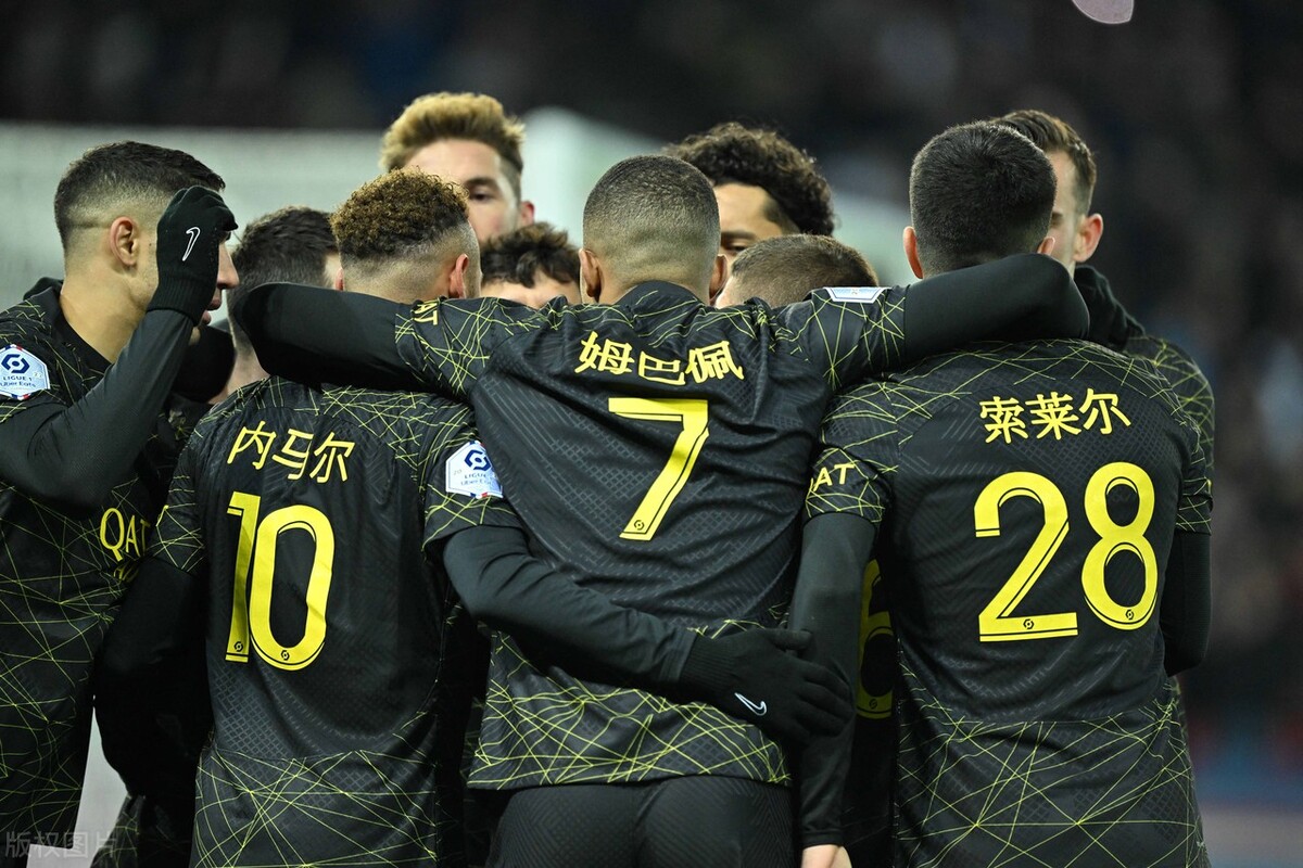 1-1逼平豪门（大冷1-1，法甲9亿豪门翻车遭绝平，大巴黎仅多3分，争冠变悬了）