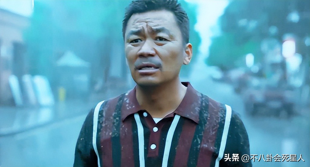 下载电影二次曝光(两部当红电影,让王宝强和杜江两位"混子"演员,彻底