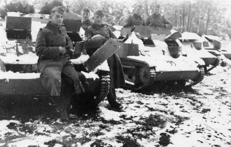 奥利克是什么（他是波兰二战英雄罗曼·奥利克，摧毁10辆坦克，击杀德国公爵）