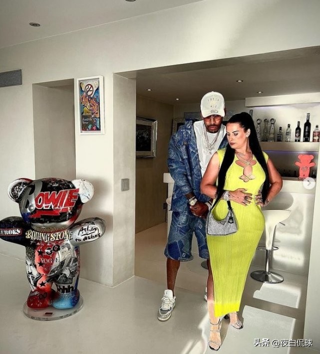 奥巴梅扬在巴塞罗那周边有房(奥巴梅扬家中遭抢劫!