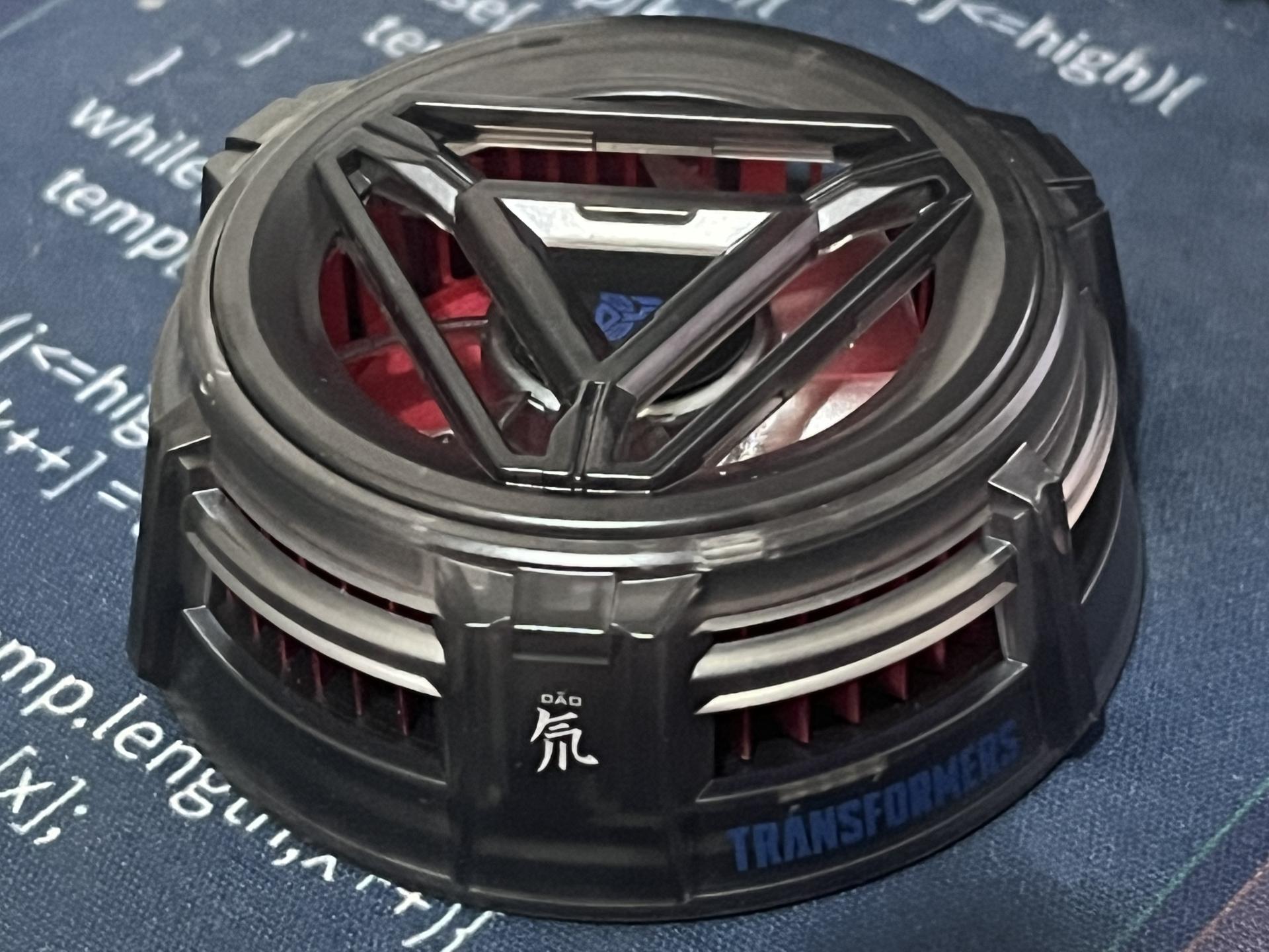 努比亚红魔冰磁散热器体验：手机不再发热卡顿，是夏天的最佳伴侣