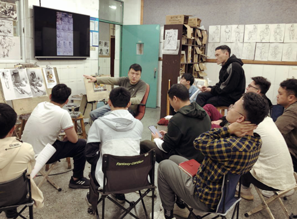 硕士艺术生就业现状，读书花了20多万，毕业后工资只有五千