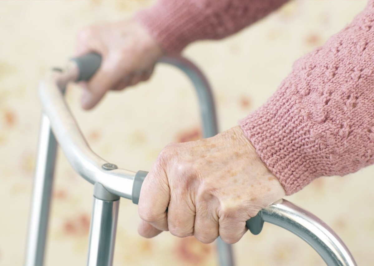 为什么年龄越大，身上的“黑点”越多，对健康有影响吗？