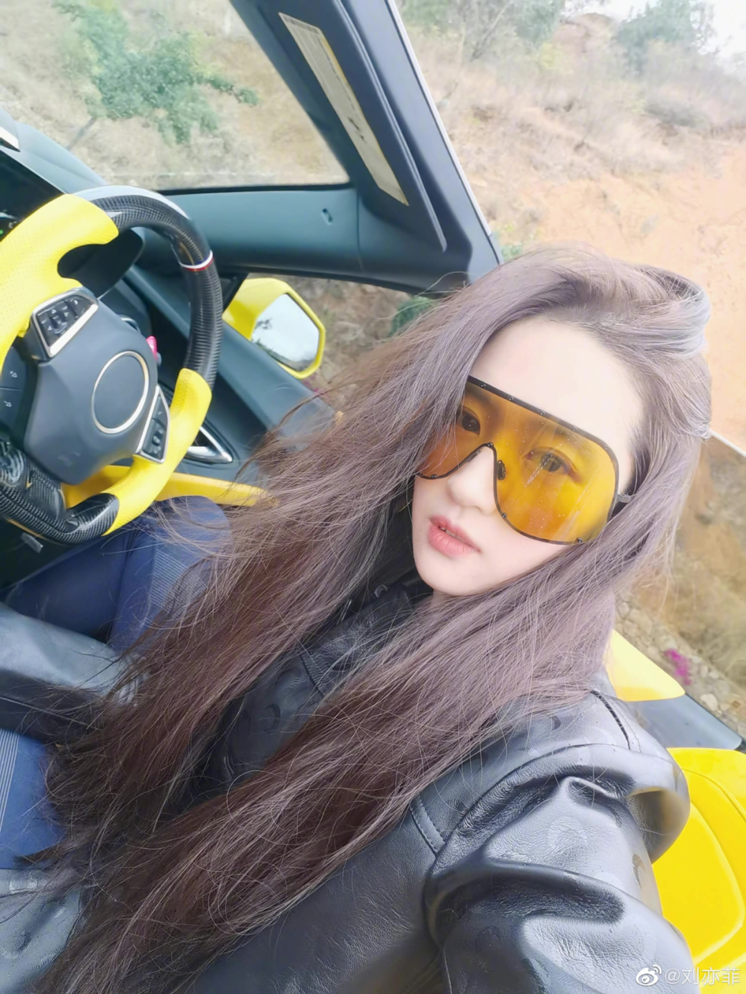 刘亦菲罕见自拍营业？拍得不错下次不准再拍了