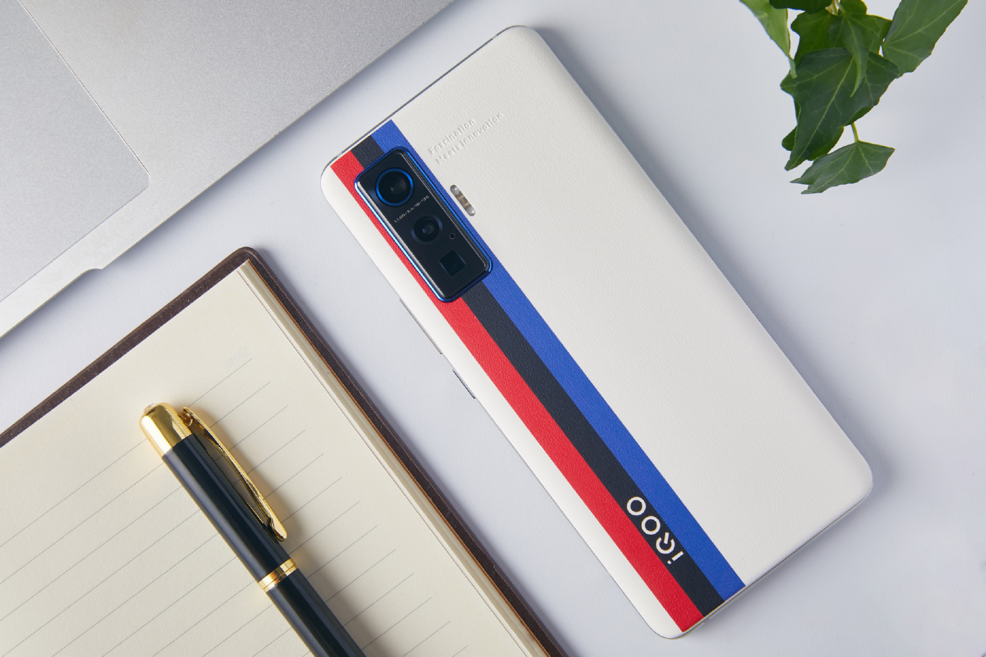 如何将防弹衣材料应用到手机上，iQOO 9 Pro赛道版探索全新设计