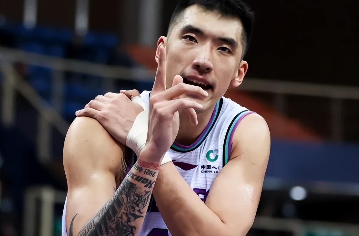 山东男篮的陶汉林怎么没上场呢(下午4点!