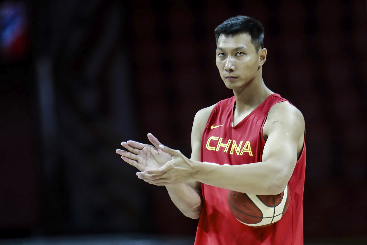 易建联在nba打过季后赛吗（关于易建联 您可能不知道的十件轶事）