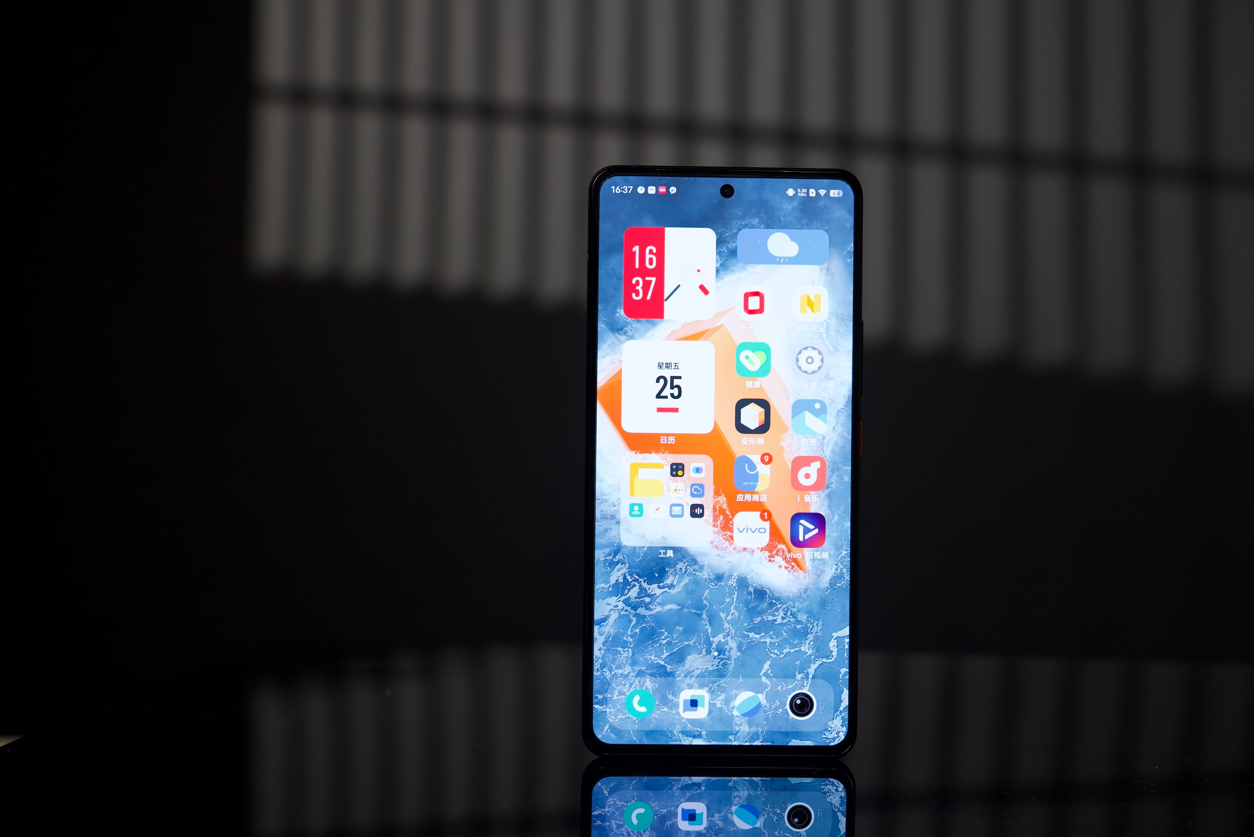 iQOO10系列爆料汇总，首发200W快充+4700mAh大电池，你觉得怎么样