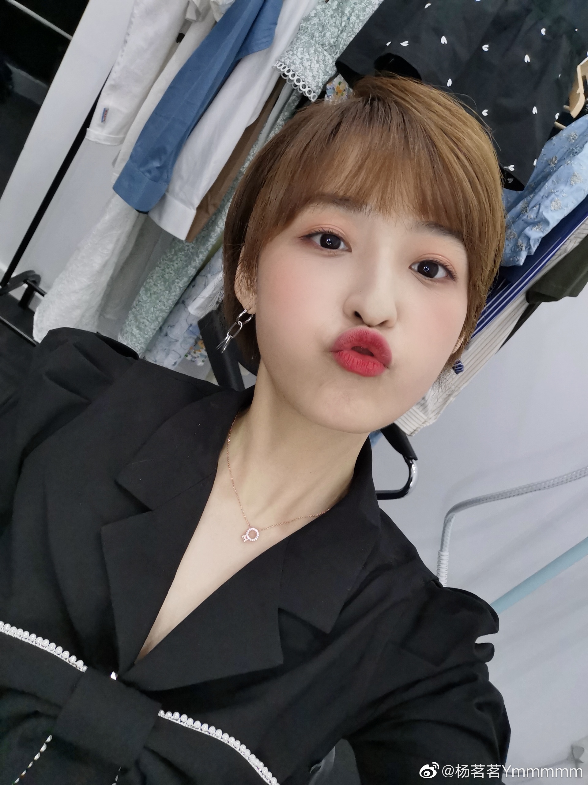 咪咕足球刘畅新英体育英超主播王昊玥林梦鸽长相神似明星刘诗诗