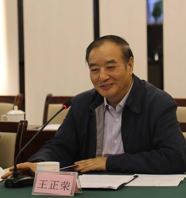 两会闭幕！聚焦教育、养老等，四川大学8位人大代表、政协委员在京履职！