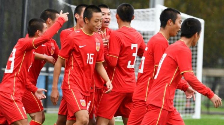 中国队vs澳大利亚（6分钟丢2球，1-3！国足惨败澳大利亚，又是打平输球，恐被做出局）