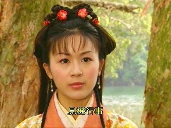 TVB两大甜妹命运各异，唐宁离婚带两娃苦求工作，文颂娴却很幸福