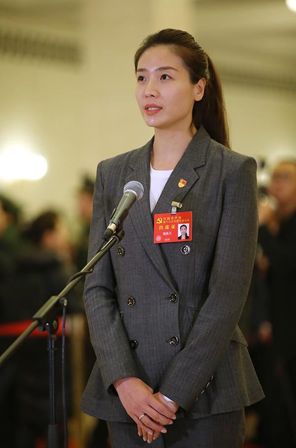 魏秋月的排球人生(魏秋月的故事:因郎平延期退役,女排