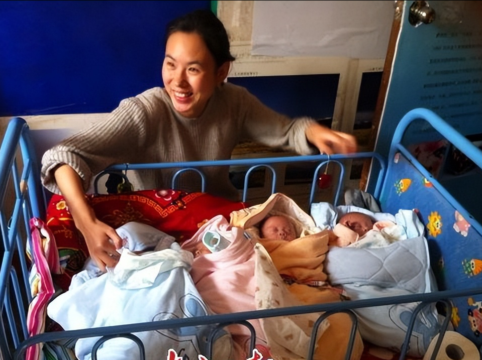 2011年广州孕妇生下5胞胎，最大的1.8斤，最小的仅巴掌大，后来呢