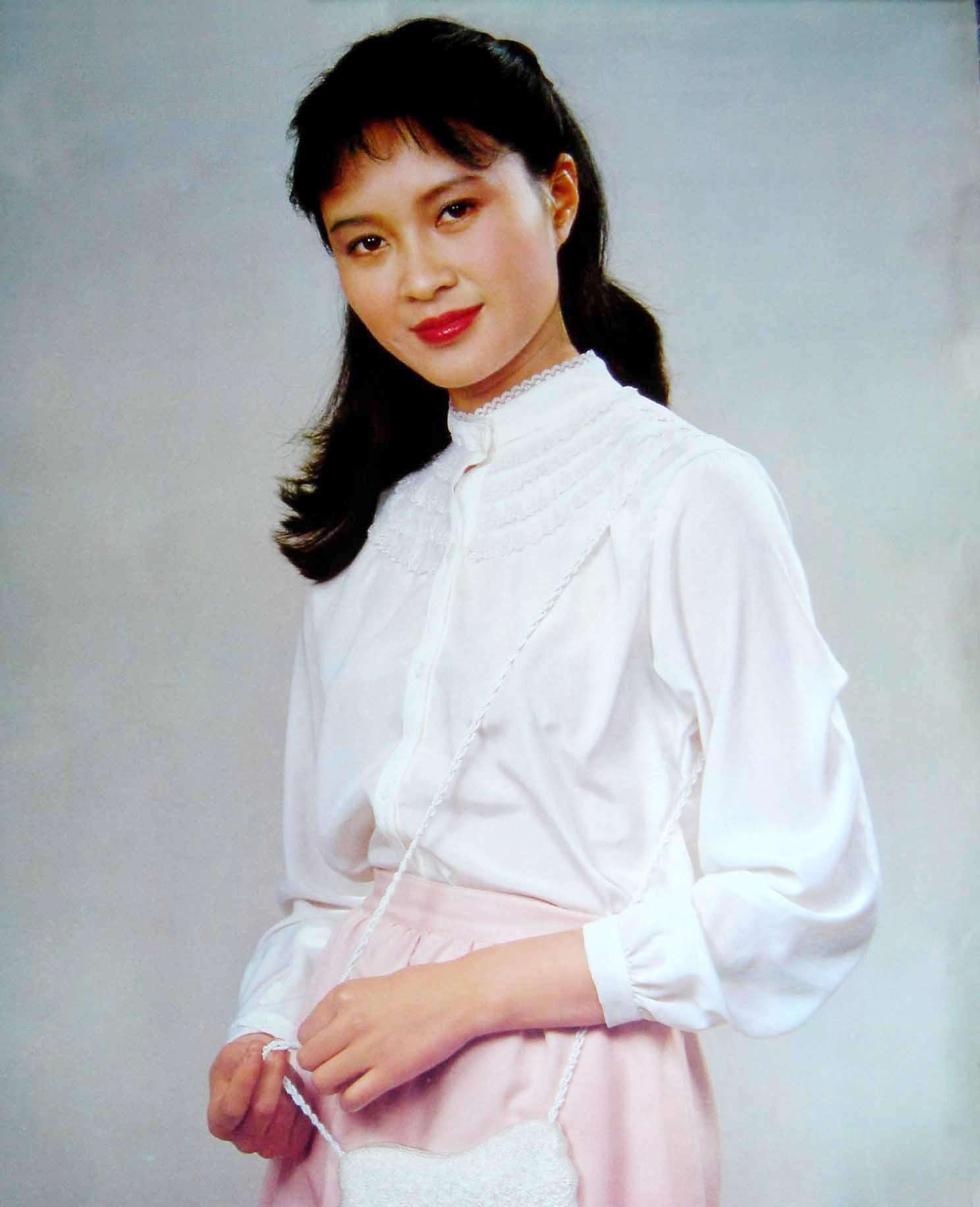 “离婚后至今单身”的9位女星，有人皈依佛门，有人依旧渴望爱情