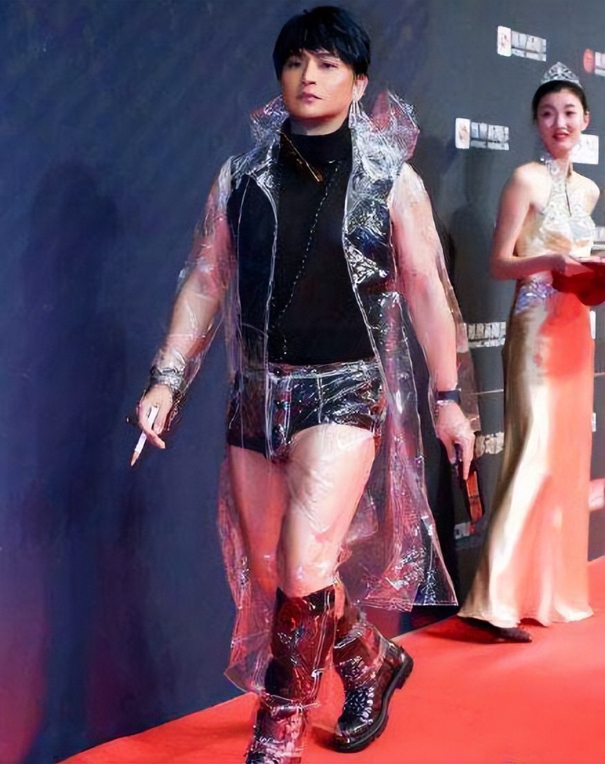 昔日小帅虎已经成为辣眼的王者，各种奇葩造型层出不穷