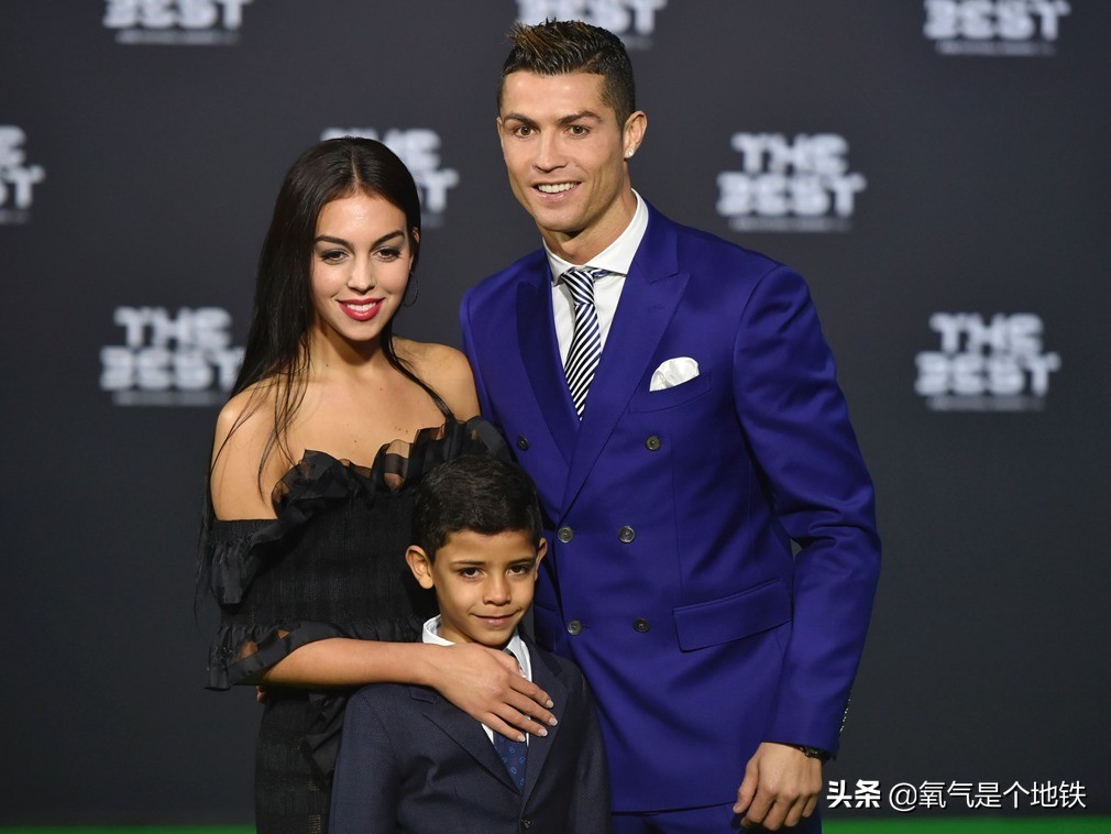 c罗是真心爱乔治娜吗(c罗:没想到我居然这样爱乔治娜!