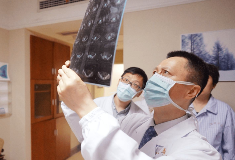 医学类专业“就业前景”排名，护理学热度下降，中医有望完成逆袭