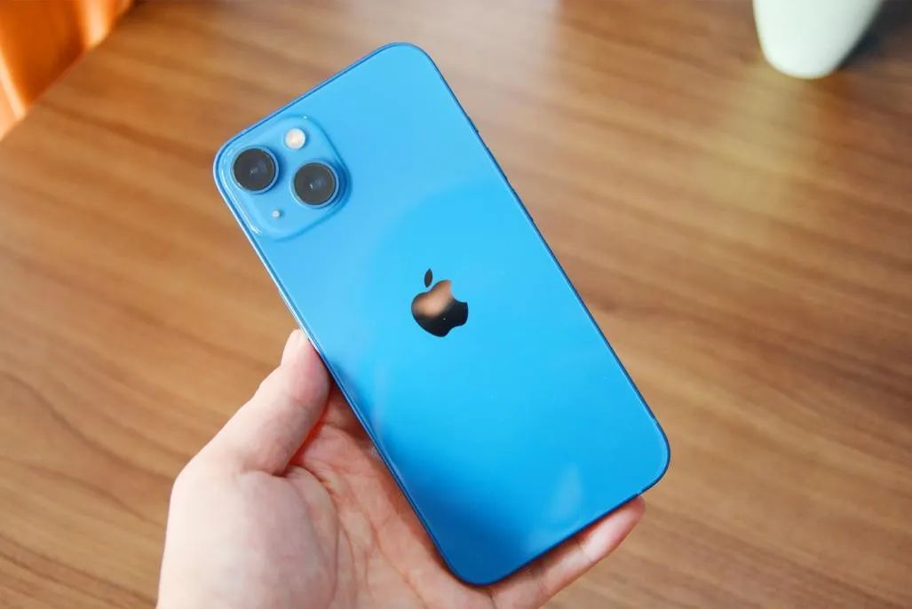 2022适合学生党，从大学用到毕业的5款手机，至少流畅三五年​