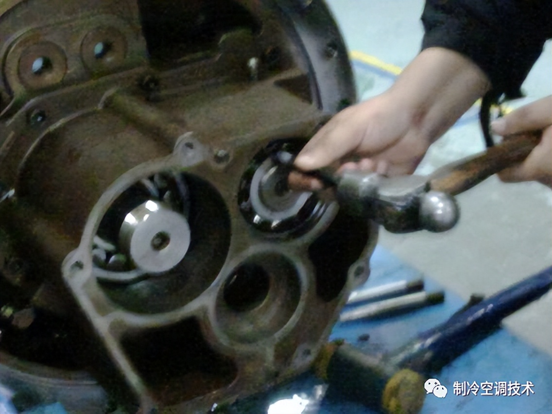 螺杆压缩机的拆卸与安装流程