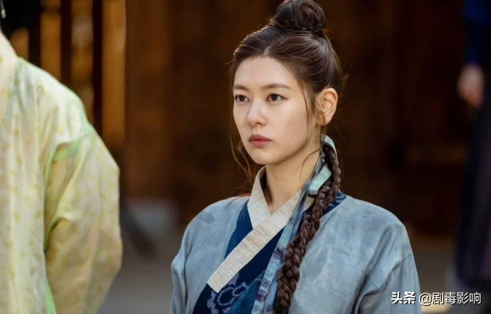 秀智徐睿知对打，洪氏姐妹害郑素敏背锅，热播韩剧是非太多难分说