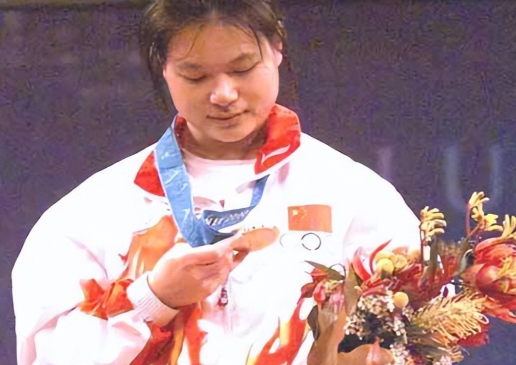 一个奥运金牌市场价值多少钱(2003年，奥运冠军陈晓敏以399万拍卖所有奖牌，全部所得捐建学校)