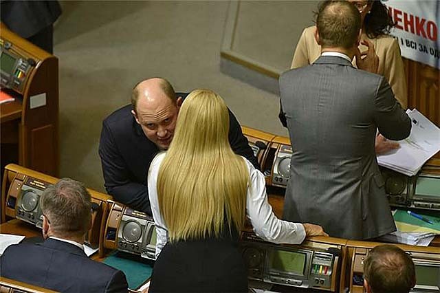 2011年季莫申科被曝牢房内与律师有染，乌监狱系统高官：视频真实