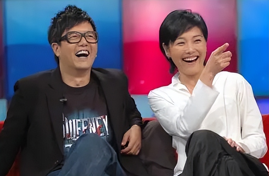 张延:嫁大5岁香港丈夫张锦程,婚后生一女,如今生活怎么样了?