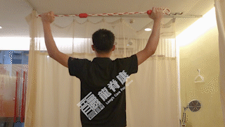 女子长期侧睡后，右肩出现疼痛是怎么回事？要如何治疗缓解？