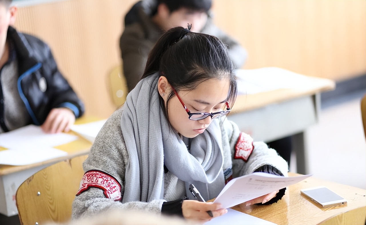 考研复习不“报班”便考不上，具体如何选择，需要从实际出发