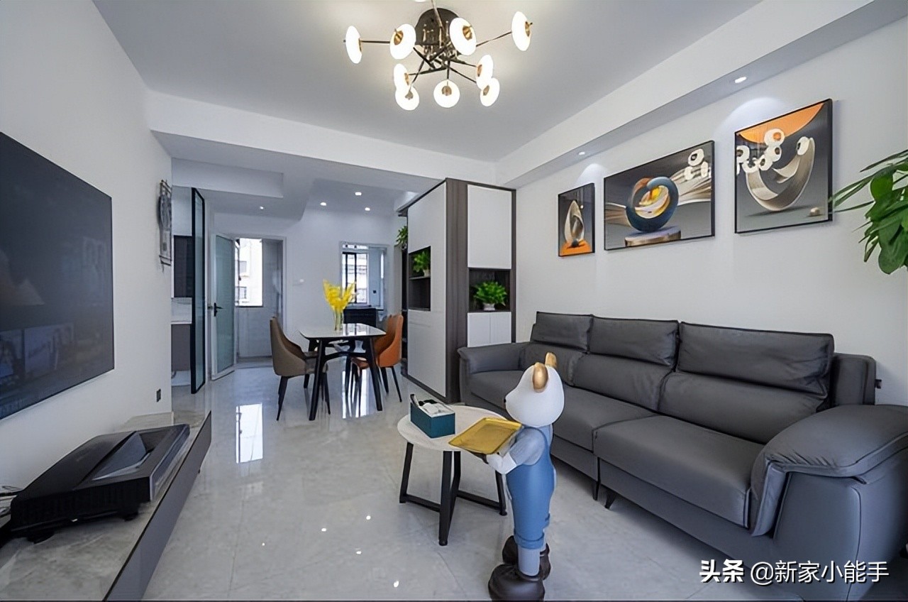 79平现代简约风格，封阳台利用率增强，全屋漂亮又时尚，分享一下