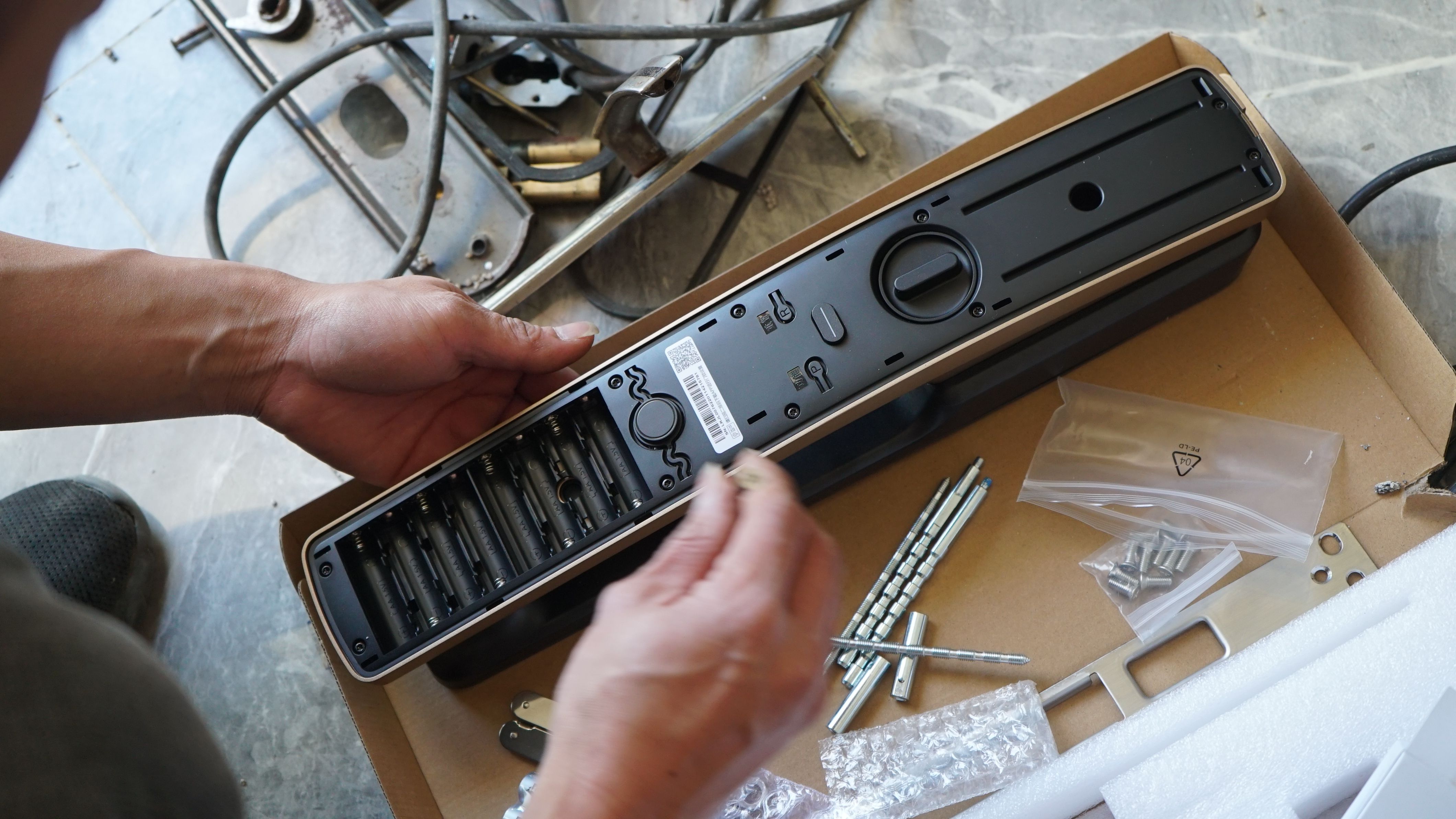 鹿客3D人脸智能锁，懒人的极致体验——回家开门也能解放双手