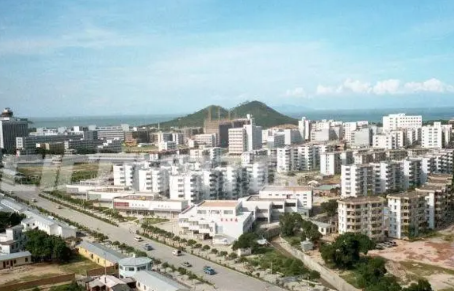 2014年，广州一男子跳楼砸死路人，警方验明身份：在逃“黑桃A”