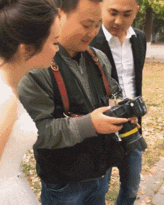 女同事发来消息，我一直没看明白，她说：你试试反过来念