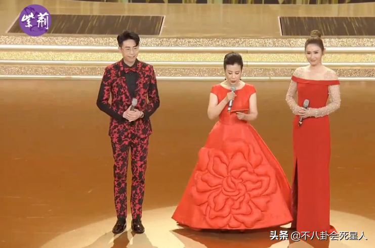 香港回归晚会落幕！刘德华老了、陈伟霆脸胖，成龙神采奕奕