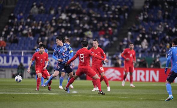 0-2！国足遭耻辱双杀+24年不胜日本，最新形势：落后9分，还有戏