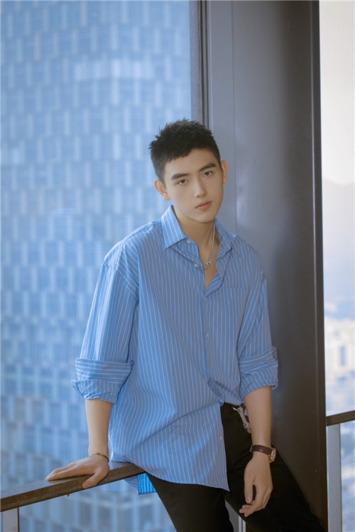 星二代泛滥、关系户扎堆、富二代遍地，娱乐圈已成为“世袭制”?