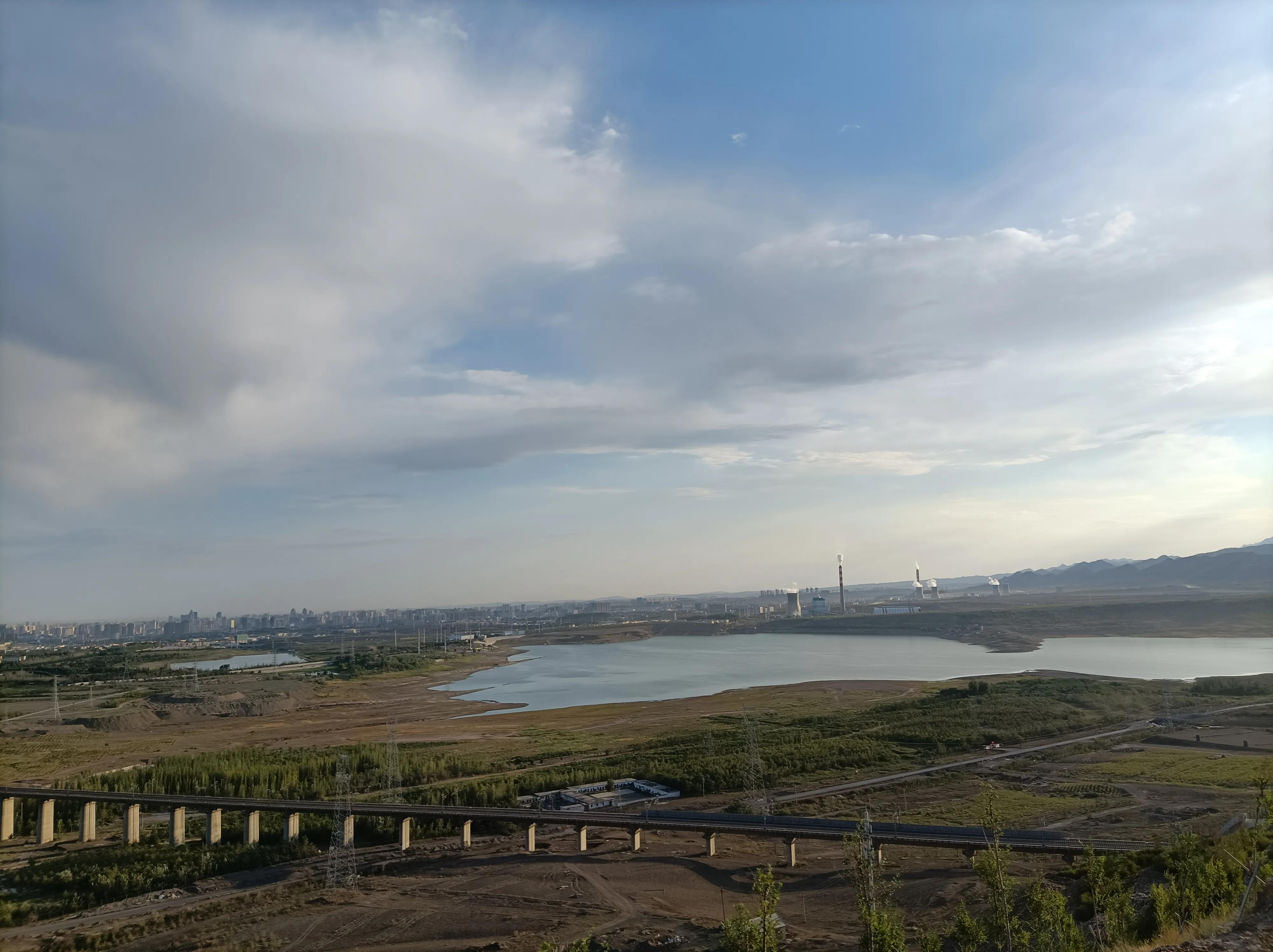 泰国鬼王情降目前乌鲁木齐正在打造"六个首府"城市建设,乌鲁木齐不