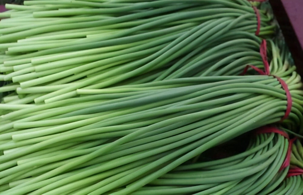 这几种蔬菜会对身体有一定的危害，不妨看一下，尽快列入黑名单