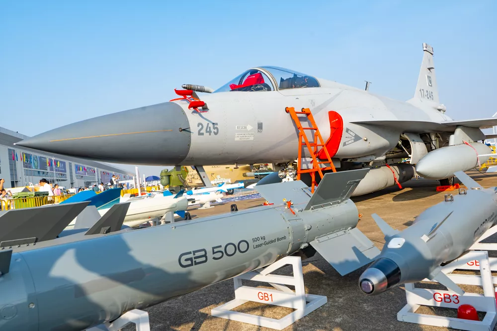 ϲѶ�������˲ɹ��к�FC-31��������ս��������F-16����ʹ��