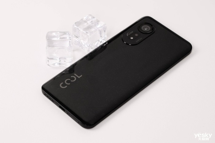 酷派COOL 20S外观：仲夏夜