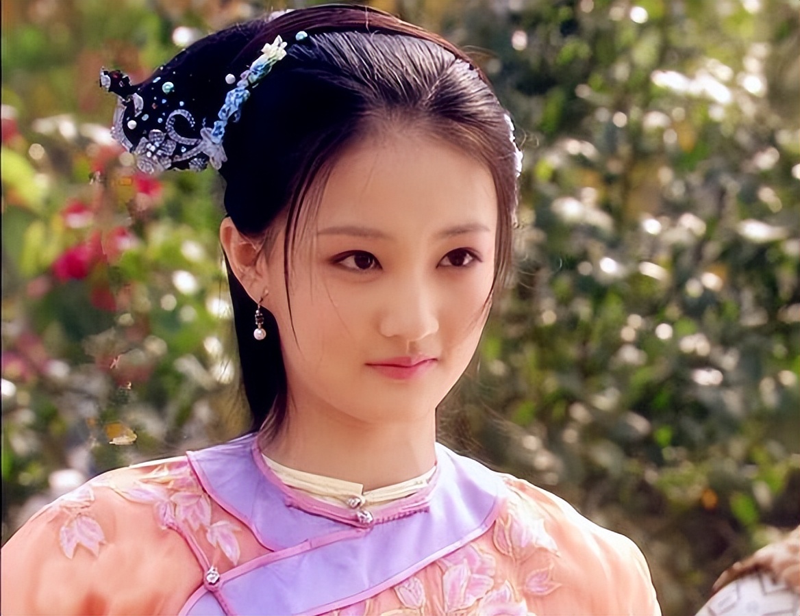当年怎么没发现,徐璐在《甄嬛传》里这么美