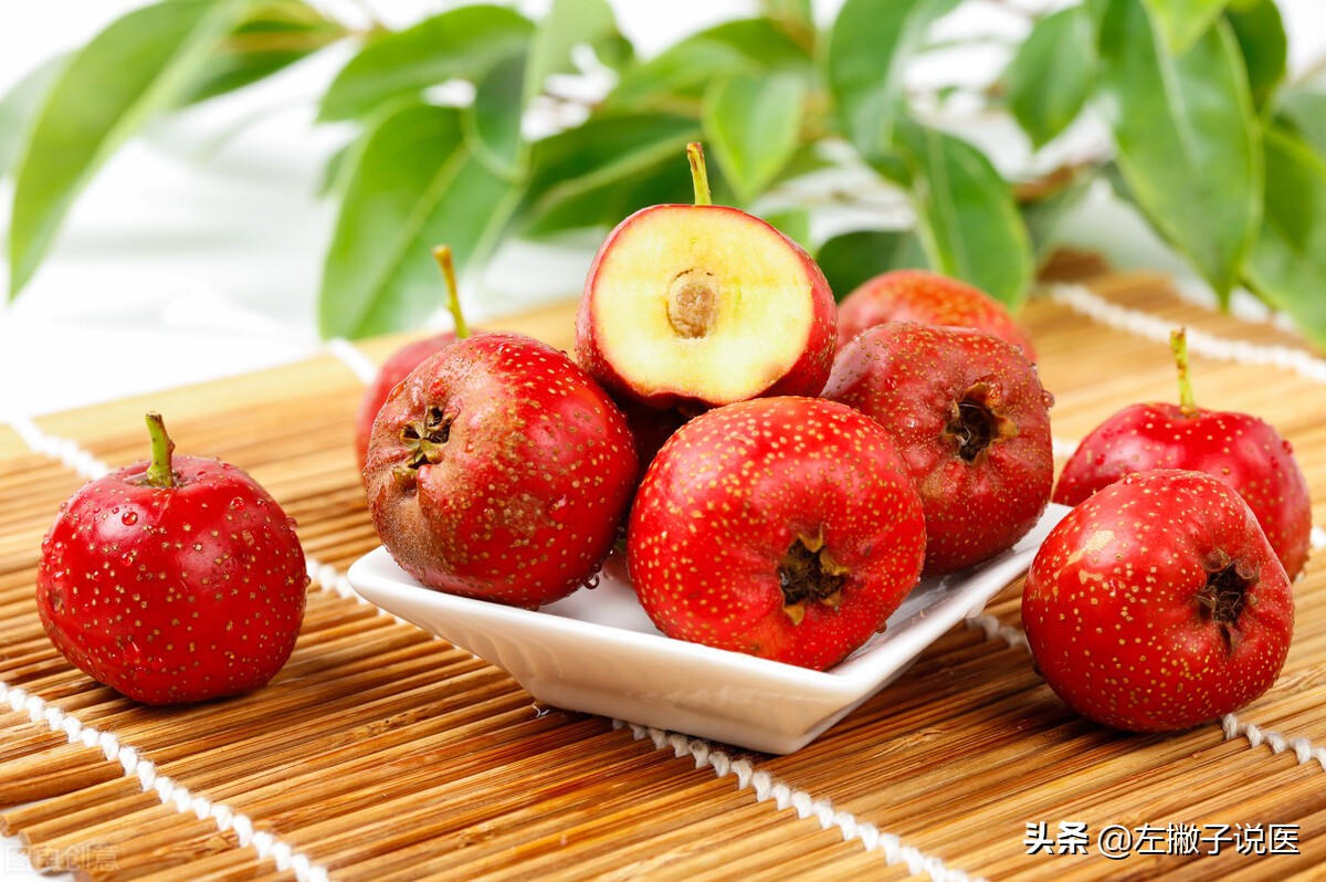 山楂干泡水喝有什么功效和作用？是泡水好，还是干吃好？