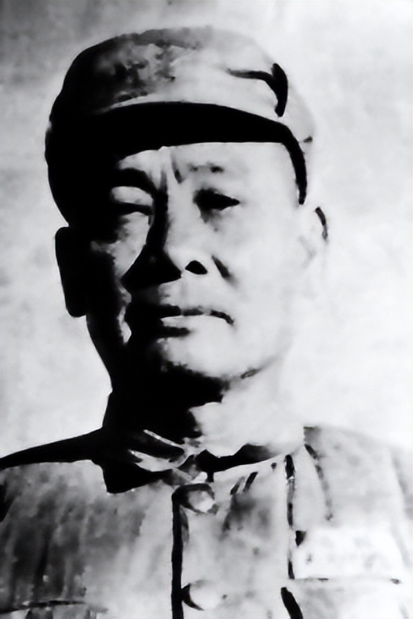 他是胡宗南的得力干将,49年起义和平解放新疆,开国被授上将军衔