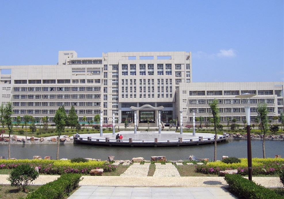 这2所双非大学不简单！超“双一流”大学艺考生录取需要多少分？