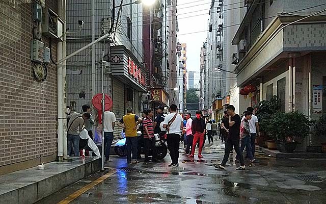 "三和大神":每天混日结,为了口吃的,有人甚至会卖身份证