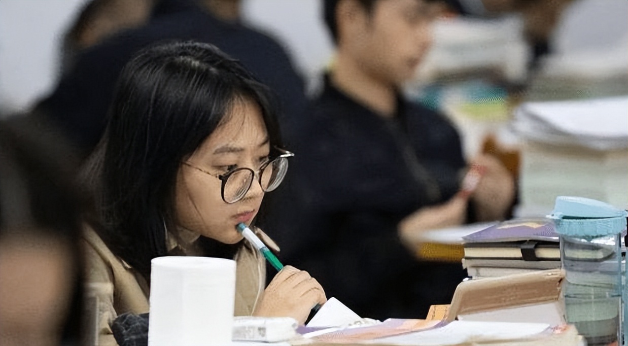 2022考研调剂开启时间确定！多所高校已发通知，考生难上加难